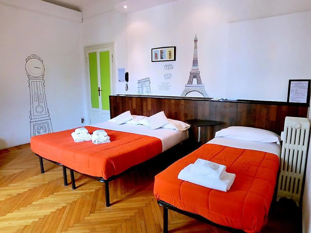 Argentina B&B Milão Alojamento de Acomodação e Pequeno-almoço